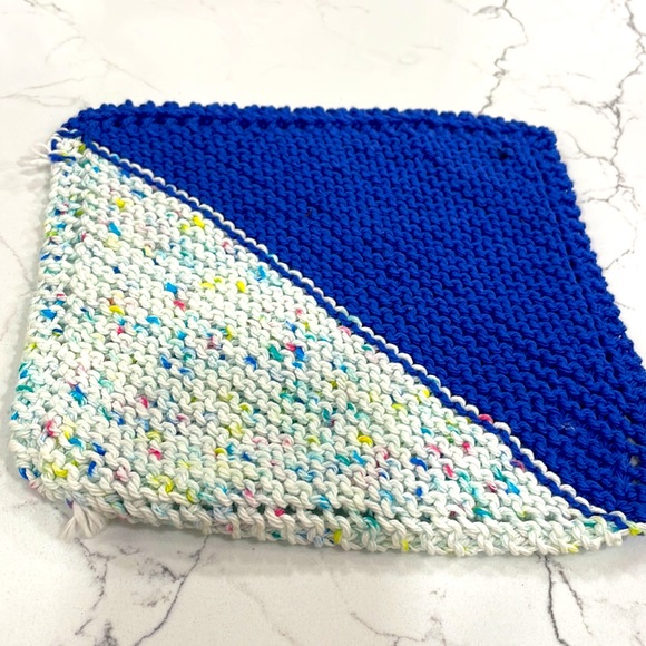 Handmade Kitchen Cloth Hot Plate - Picture 4 of 4